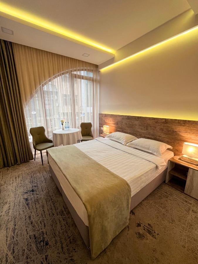 Regard Hotel Ереван Екстериор снимка