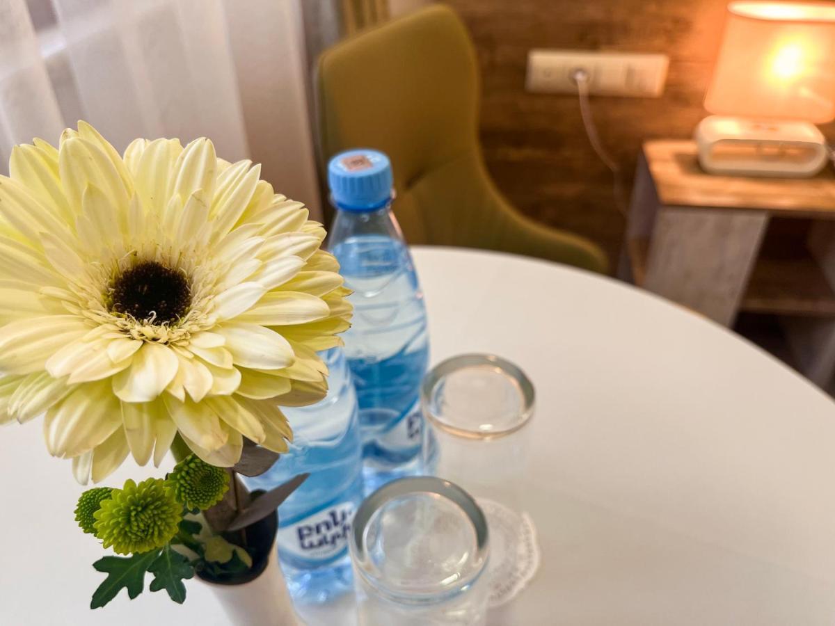 Regard Hotel Ереван Екстериор снимка