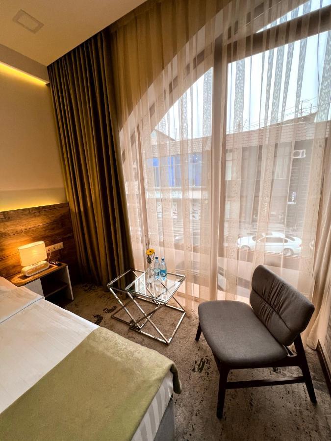 Regard Hotel Ереван Екстериор снимка
