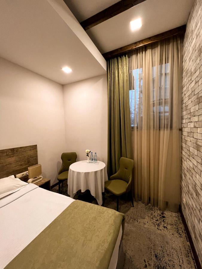 Regard Hotel Ереван Екстериор снимка