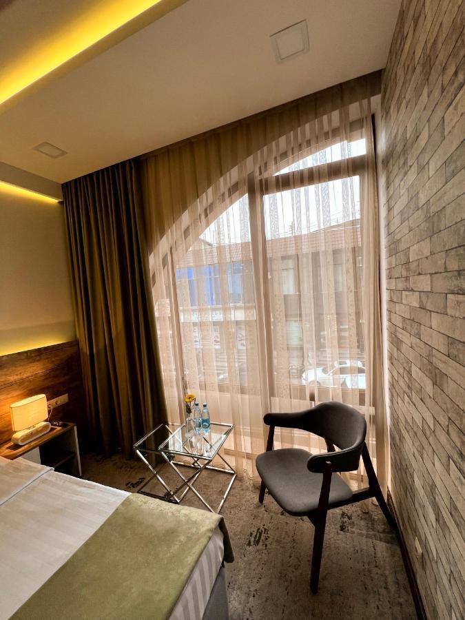 Regard Hotel Ереван Екстериор снимка