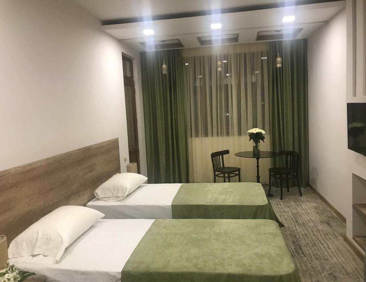 Regard Hotel Ереван Екстериор снимка