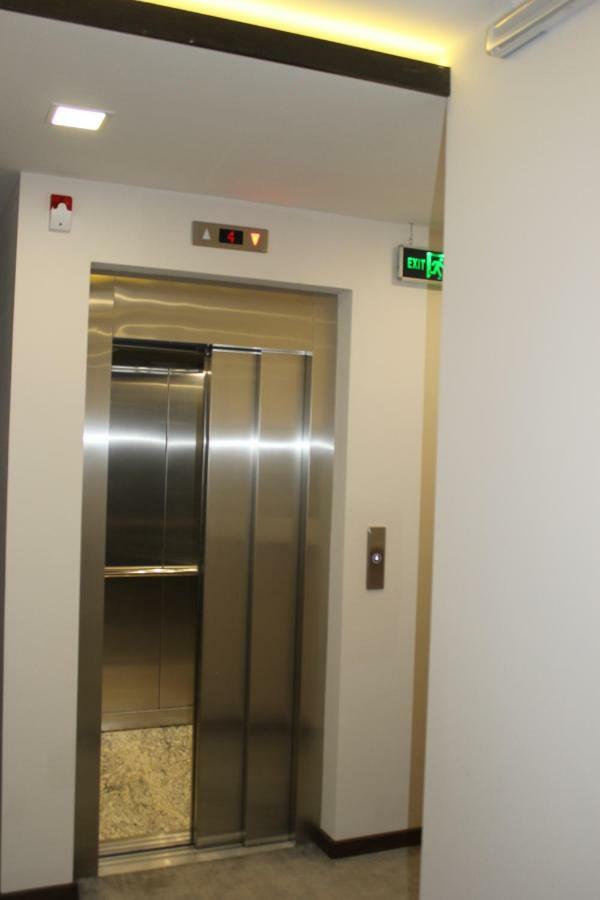 Regard Hotel Ереван Екстериор снимка